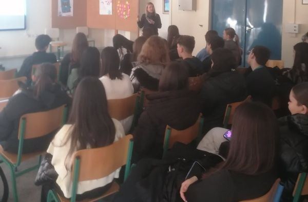 Κέντρο Υγείας Παλαμά: Δράση αγωγής υγείας στο Γενικό Λύκειο Παλαμά