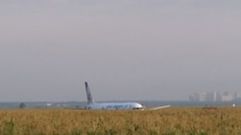 Ρωσία: Επιτυχημένη αναγκαστική προσγείωση σε χωράφια για αεροσκάφος με 233 επιβάτες (+Βίντεο)