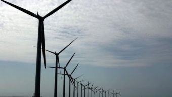 COP28: 117 χώρες συμφώνησαν να τριπλασιάσουν την παγκόσμια ικανότητα ανανεώσιμων πηγών ενέργειας έως το 2030