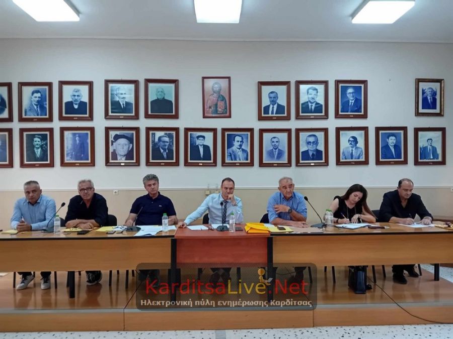 Δήμος Παλαμά: Συσσωρευμένη οφειλή 1,3 εκ. ευρώ από μη καταβολή ΕΝΦΙΑ - Σε υψηλούς τόνους η αντιπαράθεση Δασκαλόπουλου - Σακελλαρίου στη συνεδρίαση του Δ.Σ. (+Φωτο)