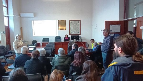 Πραγματοποιήθηκε εκδήλωση του Κέντρου Κοινότητας Δήμου Αργιθέας στα Βραγκιανά για την έμφυλη βία και τις εξαρτήσεις