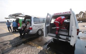 Ινδονησία: 12 νεκροί και 43 τραυματίες σε καραμπόλα