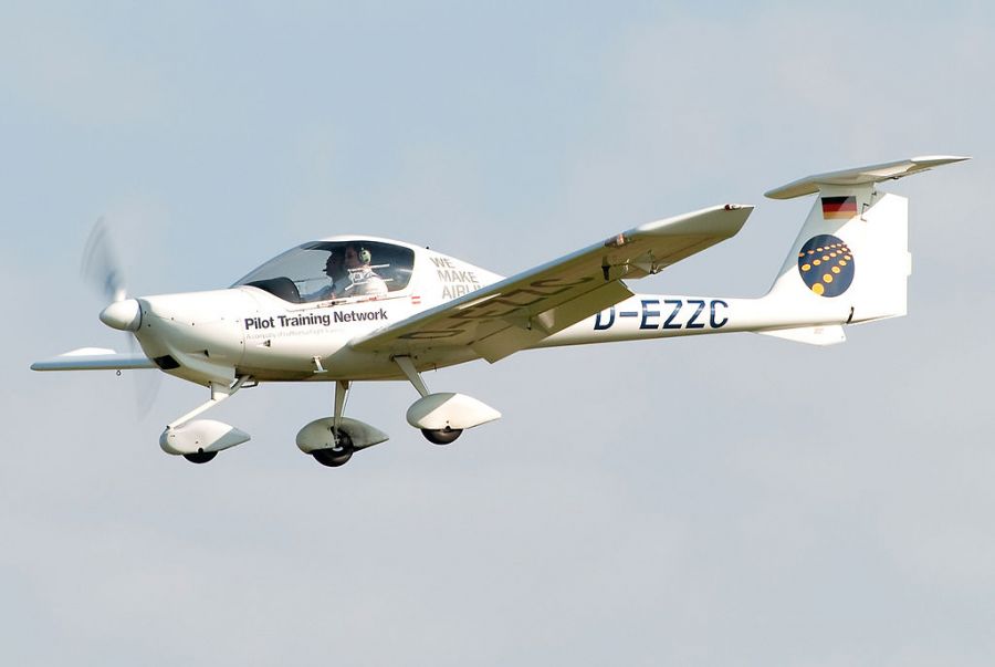 Αγνοείται διθέσιο εκπαιδευτικό αεροσκάφος τύπου DV-20 - Στους Μηλιωτάδες Ζαγορίου επικεντρώνονται οι έρευνες