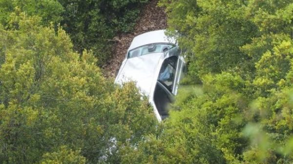 Θανατηφόρο τροχαίο για 70χρονο στον δρόμο Καρπενησίου - Αγρινίου μετά από πτώση του οχήματος σε γκρεμό