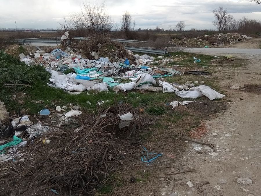 Παρ. Ντούρβα: Τόνοι σκουπιδιών στην παλιά κοίτη του ποταμού Πάμισου