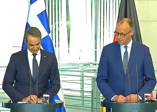 Συνάντηση Μητσοτάκη - Μερτς στο Βερολίνο