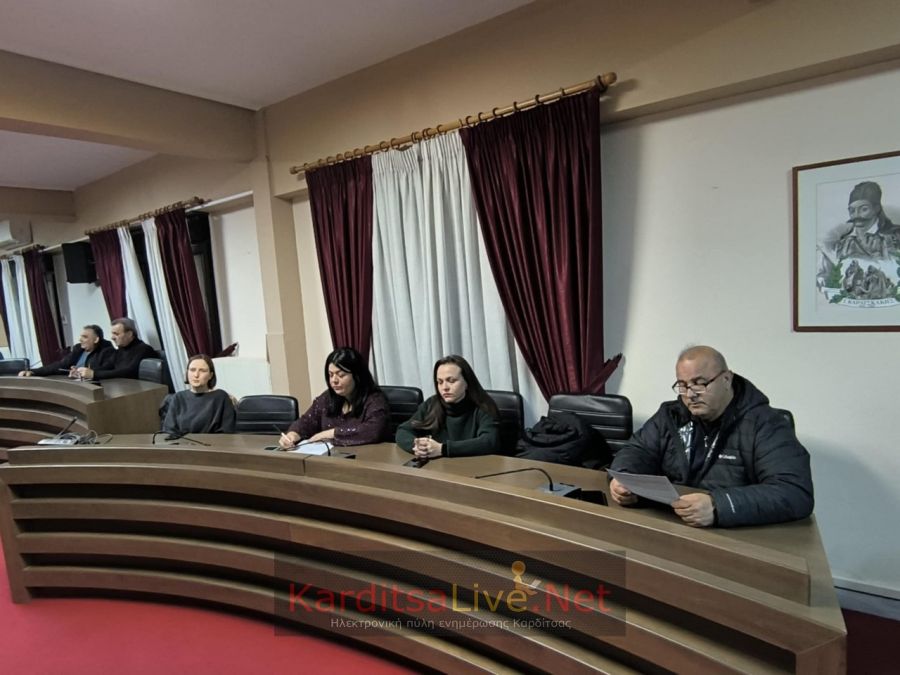 Μετ’ επιτάσεως τέθηκε το θέμα της οδοποιίας στο Δημοτικό Συμβούλιο Μουζακίου