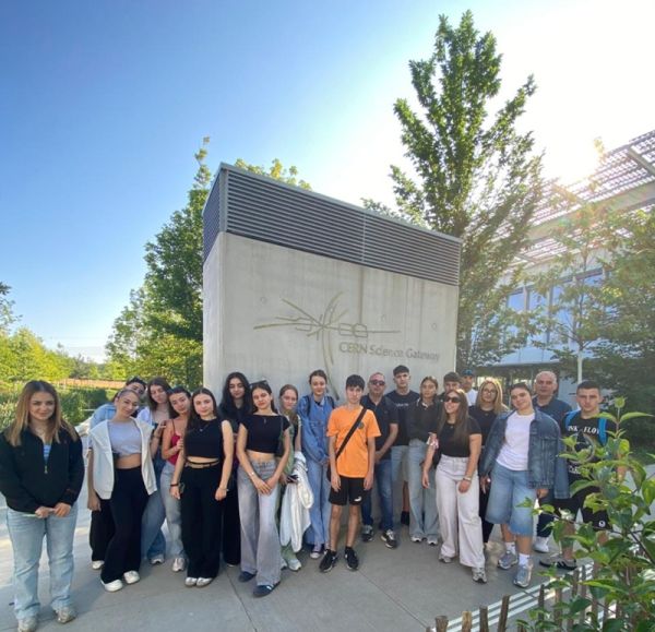 Το 4ο ΓΕΛ Καρδίτσας στο CERN της Ελβετίας