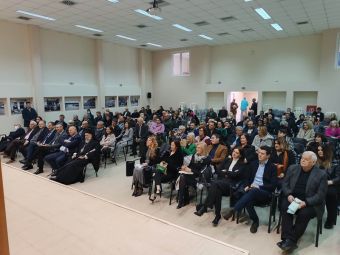 Σε κλίμα συγκίνησης η εκδήλωση τιμής στο Μουζάκι για τον καθηγητή - συγγραφέα Γιώργο Κούτρα