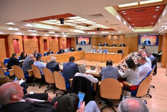 Αναβλήθηκε η εκδίκαση της προσφυγής ΚΕΔΕ και 165 δήμων στο ΣτΕ για το τέλος ταφής – "Μπλοκαρισμένο" το τέλος παρεπιδημούντων από την ΑΑΔΕ