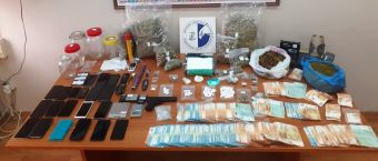 Εξαρθρώθηκε εγκληματική οργάνωση διακίνησης ναρκωτικών που δρούσε σε Αττική και Τρίκαλα