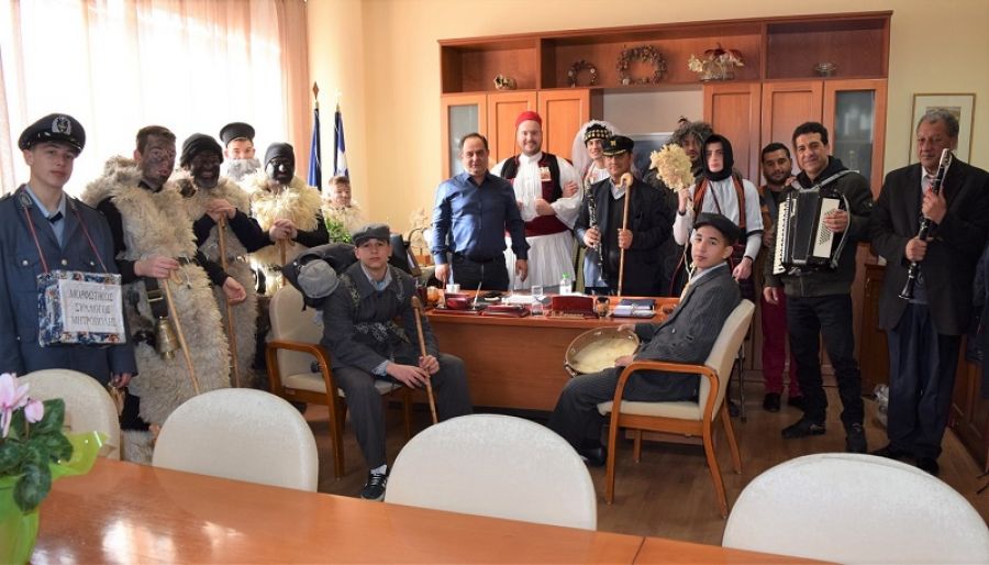 Τα Ρουγκάτσια της Μητρόπολης στο Δήμαρχο Καρδίτσας Β. Τσιάκο