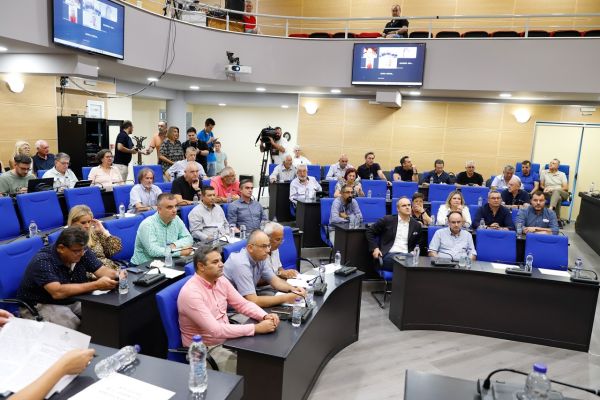 Προβληματισμοί και αντιδράσεις για την κατάργηση της 1ης Στρατιάς στο Περιφερειακό Συμβούλιο (+Φωτο)