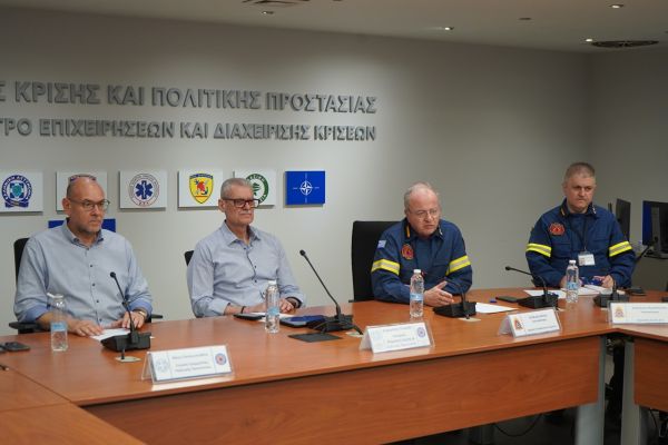 Συνεδρίαση Επιτροπής Εκτίμησης Κινδύνου για τους ισχυρούς ανέμους και ριπές έως 9 μποφόρ τη Δευτέρα (10/8)