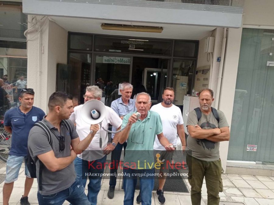 Παρέμβαση της ΕΟΑΣΚ στα γραφεία της Αντιπεριφέρειας για την «υγειονομική βόμβα» (+Φωτο +Βίντεο)