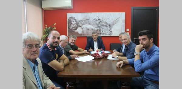 Υπογράφηκε η σύμβαση για νέο αποχετευτικό και υδρευτικό δίκτυο στο Ομόλιο