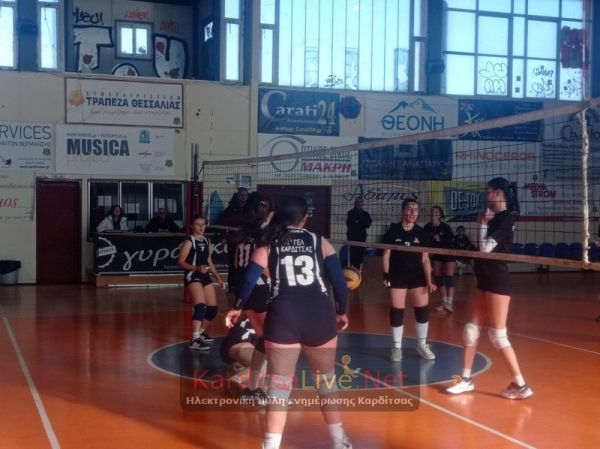 Στα ημιτελικά η ομάδα βόλεϊ κοριτσιών του 2ου ΕΠΑΛ που κέρδισε το 1ο Πειραματικό ΓΕΛ (+Φωτο +Βίντεο)