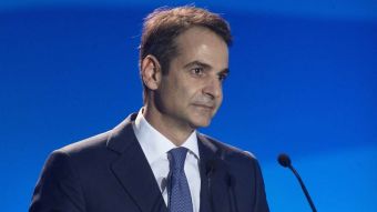 Μητσοτάκης σε Βουλευτές της Ν.Δ.: Σας καλώ να καταθέσετε το 50% του μισθού σας
