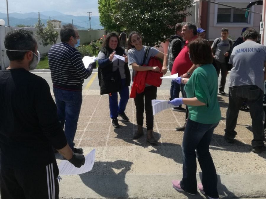Ενημερωτική δράση του Σωματείου Εμποροϋπαλλήλων και του Συλλόγου Γυναικών σε εργοστάσιο