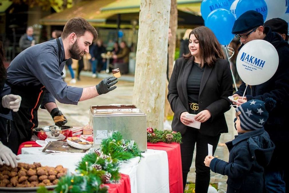 Χριστούγεννα στη Λάρισα με τη σφραγίδα του ΙΕΚ ΑΚΜΗ