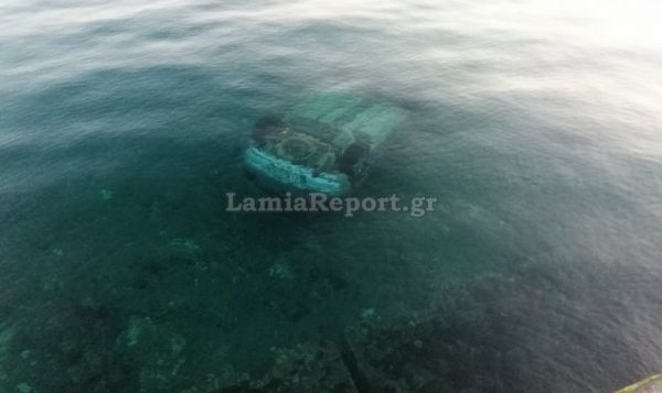 Στο λιμάνι της Αρκίτσας έπεσε αυτοκίνητο - Πρόλαβε και βγήκε ο νεαρός οδηγός (+Φωτο)