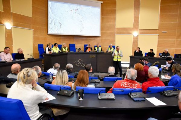Παρουσίαση ενεργειών από τον Δημ. Κουρέτα για την αντιμετώπιση της κακοκαιρίας "Byron"