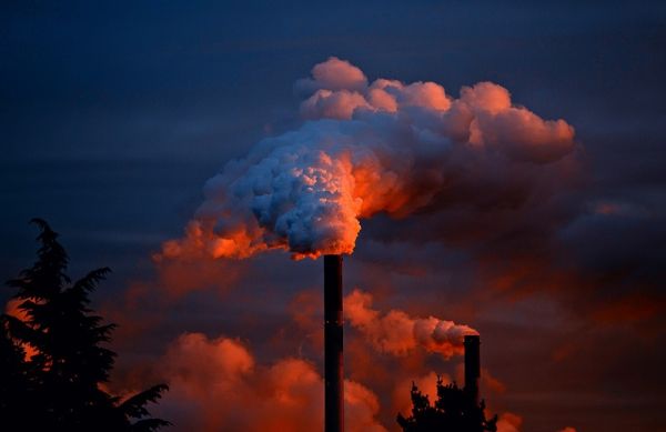 Η έκθεση στην ατμοσφαιρική ρύπανση συνδέεται με αυξημένο κίνδυνο εγκεφαλικού επεισοδίου εντός πέντε ημερών 