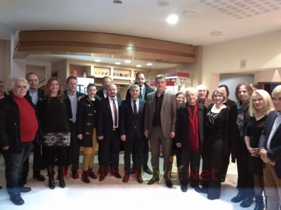 Στους ρυθμούς του 35ου Πανελλήνιου Φεστιβάλ Ερασιτεχνικού Θεάτρου κινείται η Καρδίτσα (+Φώτο +Βίντεο)
