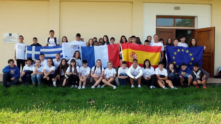 Γυμνάσιο - Λ.Τ. Ιτέας: Μια ακόμη σχολική χρονιά γεμάτη ευρωπαϊκές δράσεις Erasmus+!
