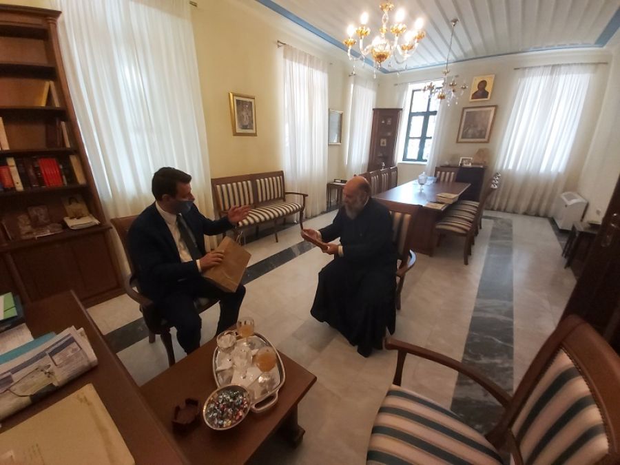 Συνάντηση του νέου Δ.Δ.Ε. Καρδίτσας Σ. Παππά με τον Μητροπολίτη κ. Τιμόθεο