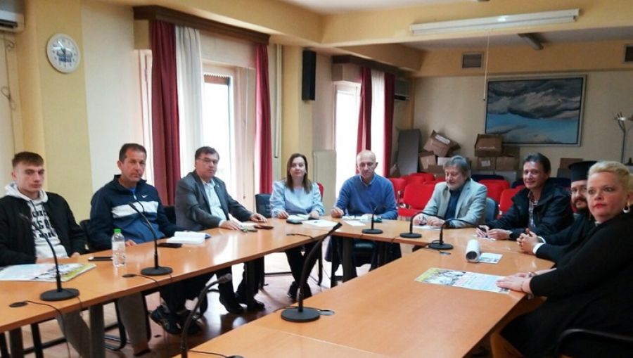 Σύσκεψη για τον Φιλανθρωπικό Αγώνα Ποδοσφαίρου με επίλεκτους του EURO 2004 και του 2ου ΕΠΑΛ Καρδίτσας