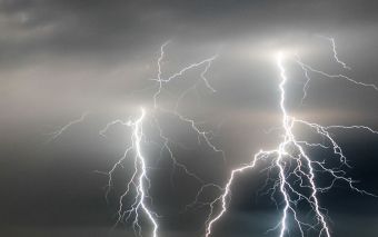 Έκτακτο δελτίο επιδείνωσης του καιρού από την Ε.Μ.Υ.: Βροχές - καταιγίδες, κεραυνοί και πιθανές χαλαζοπτώσεις από Τρίτη (23/8) έως Παρασκευή (26/8)