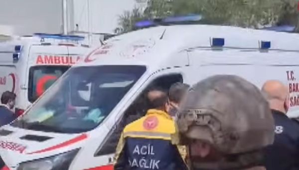 Στους 9 οι νεκροί, ανάμεσά τους 8 μαθητές, από την επίθεση ενόπλου σε σχολείο στο Καχραμανμαράς - Νεκρός ο 16χρονος δράστης