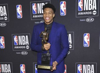 Κορυφαίος παίκτης στο NBA αναδείχθηκε ο Γιάννης Αντετοκούνμπο!