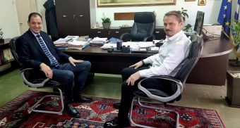 Συνάντηση του Αντιπεριφερειάρχη Κ. Νούσιου με τον Αντιπεριφερειάρχη Αθλητισμού της Περιφέρειας Θεσσαλίας Κ. Καλαμπάκα