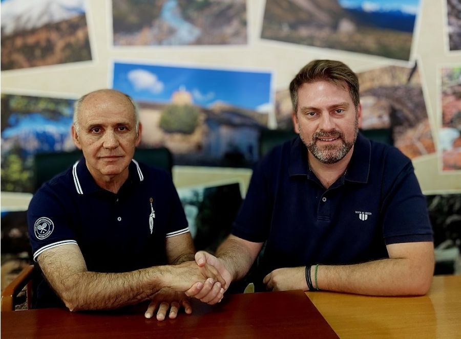 Ανακοίνωση της εκ νέου υποψηφιότητας του Ηλία Παπαδήμα - Προέδρου Δημοτικού Συμβουλίου - με το Δήμαρχο Αργιθέας Ανδρέα Στεργίου