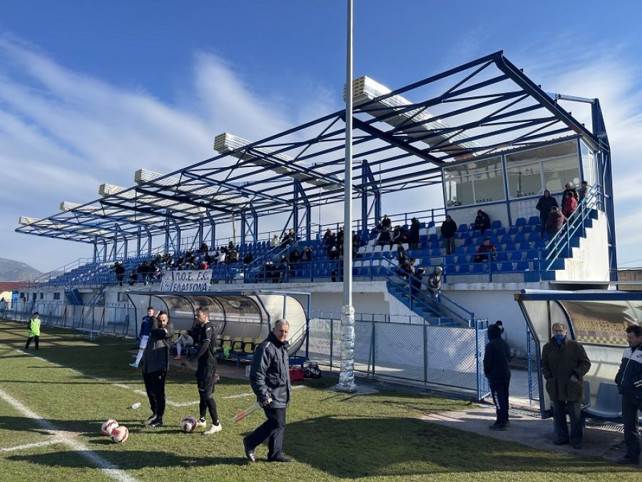 Ολοκληρώνεται η κατασκευή του νέου στεγάστρου στο Δημοτικό Στάδιο Ελασσόνας