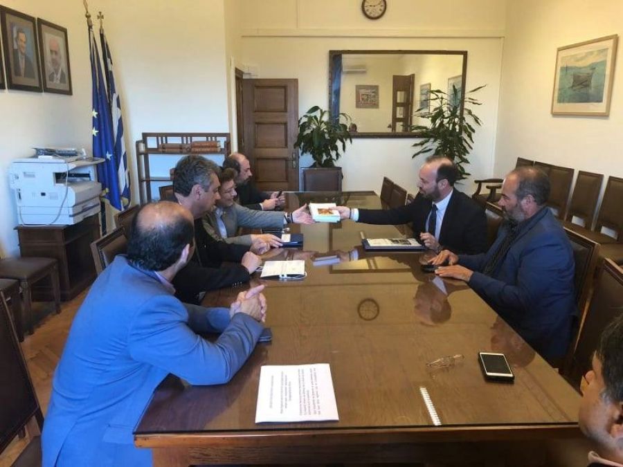 Συνάντηση Δημάρχου Μουζακίου Φ. Στάθη με την Υπουργό Πολιτισμού Λ. Μενδώνη