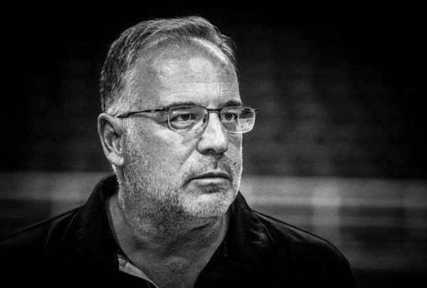 Απεβίωσε αιφνίδια ο πρώην προπονητής της εθνικής μπάσκετ, Θανάσης Σκουρτόπουλος