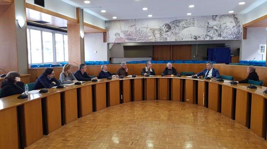 Σύσκεψη των διοικητικών στελεχών των τμημάτων περιβάλλοντος και χωρικού σχεδιασμού υπό τον νέο αρμόδιο Αντιπεριφερειάρχη