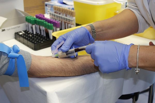Κορονοϊός: Εγκρίθηκε το τεστ που δίνει αποτελέσματα σε 15 λεπτά! Θα έρθει και στην Ελλάδα