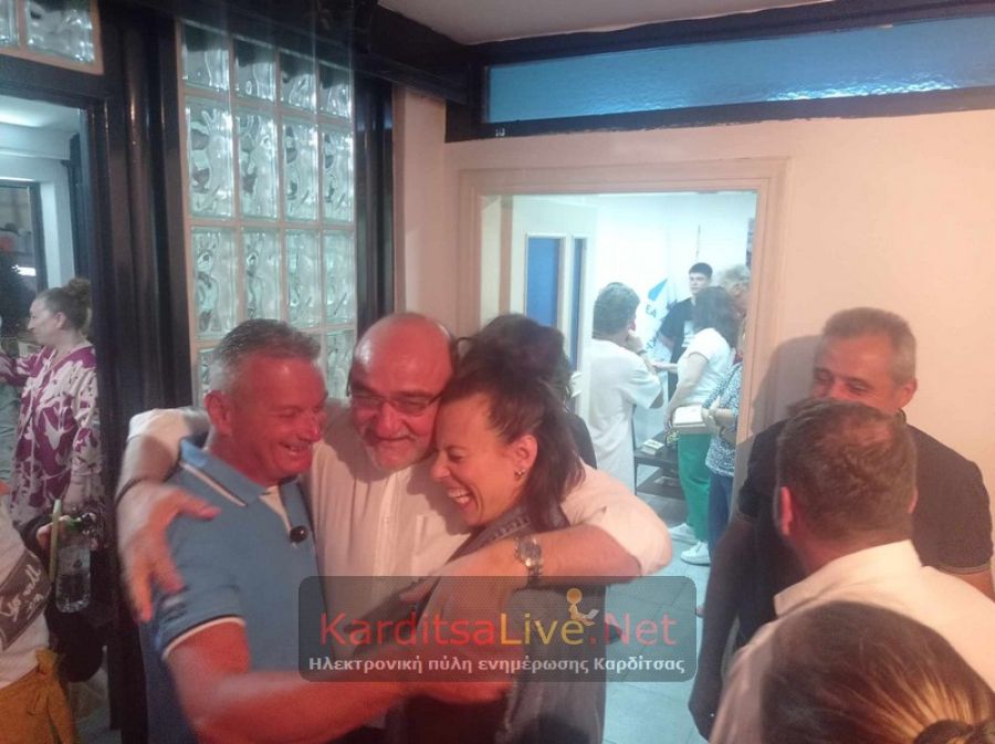 Πανηγυρισμοί στο πολιτικό γραφείο του Αρ. Σπάνια - Όλα δείχνουν ότι εκλέγεται βουλευτής (+Φωτο)