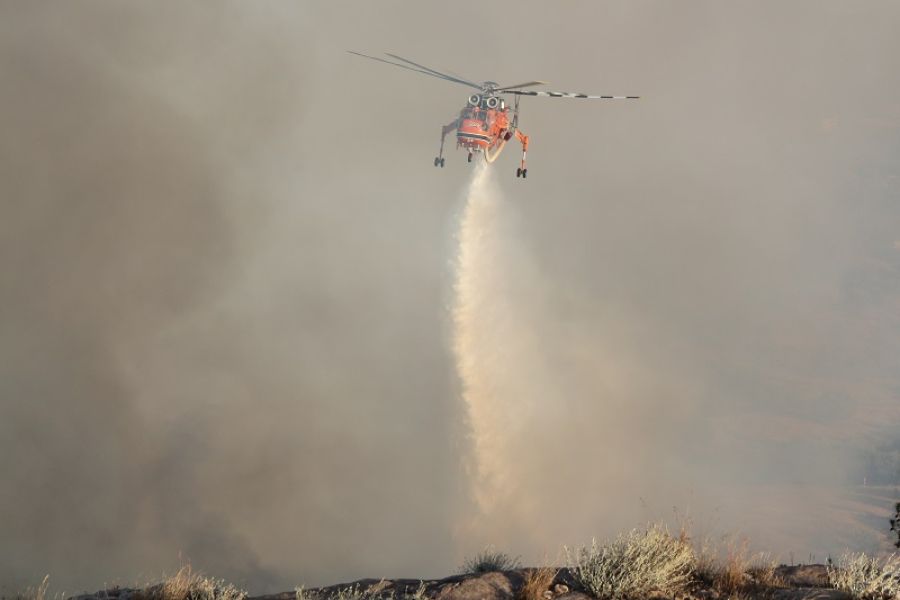 Πυρκαγιά στην Αγρελιά Τρικάλων - Μεγάλη δύναμη της Πυροσβεστικής και εναέρια μέσα