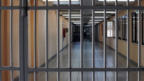 Λάρισα: 39χρονος βρέθηκε απαγχονισμένος στις φυλακές