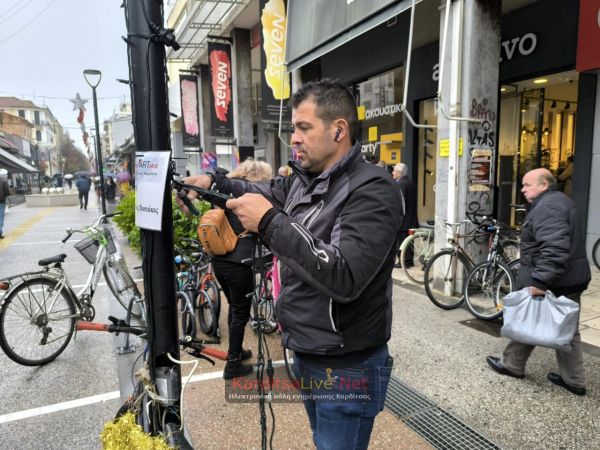 Καρδίτσα: Ξεκίνησε η αφαίρεση του χριστουγεννιάτικου διάκοσμου