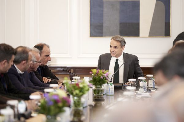 Ολοκληρώθηκε η συνάντηση αγροτών και Πρωθυπουργού στο Μαξίμου