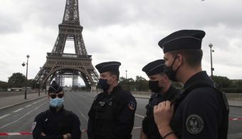 Γαλλία: Εκκενώθηκε ο Πύργος του Άιφελ - Άνδρας απειλεί να τον ανατινάξει