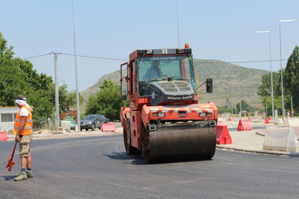 Προχωρά η ολοκλήρωση του παράπλευρου δικτύου της Εθνικής Οδού Λάρισας - Τρικάλων