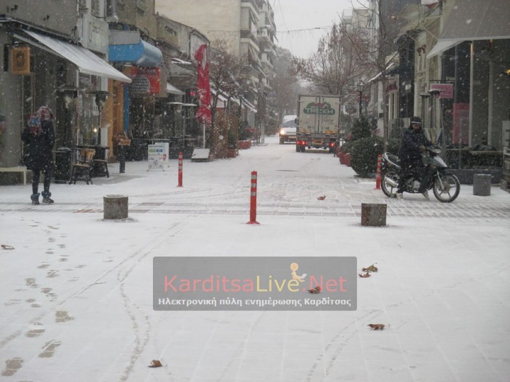 Η "Σοφία" φέρνει χιονοπτώσεις 15 εκατοστών στην Καρδίτσα