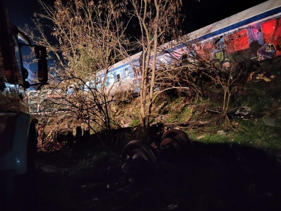 Δυστύχημα Τεμπών: Διορία έως το τέλος της εβδομάδας για τις εκταφές – Προσφυγές συγγενών για εξετάσεις στο εξωτερικό